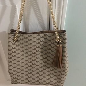 Michael Kors Tote
